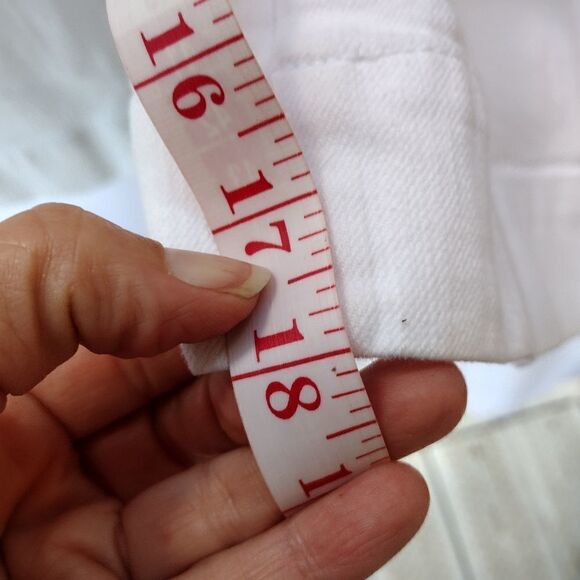 Chico's platinum capris - Picture 7 of 9